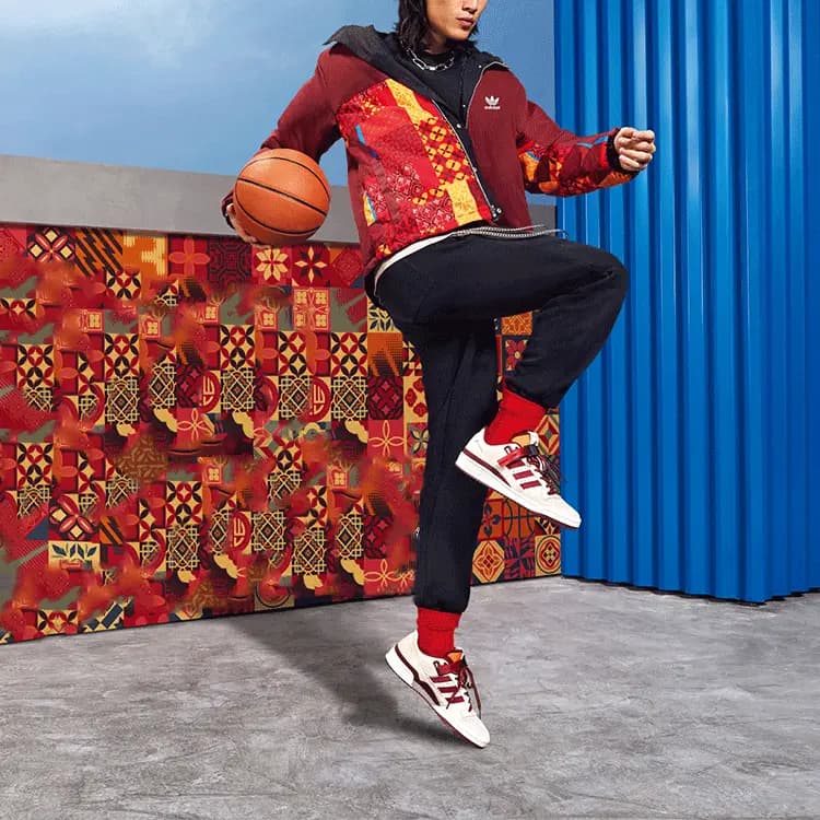 Adidas Originals CNY Kişi Puffer Pencəyi Qara 4
