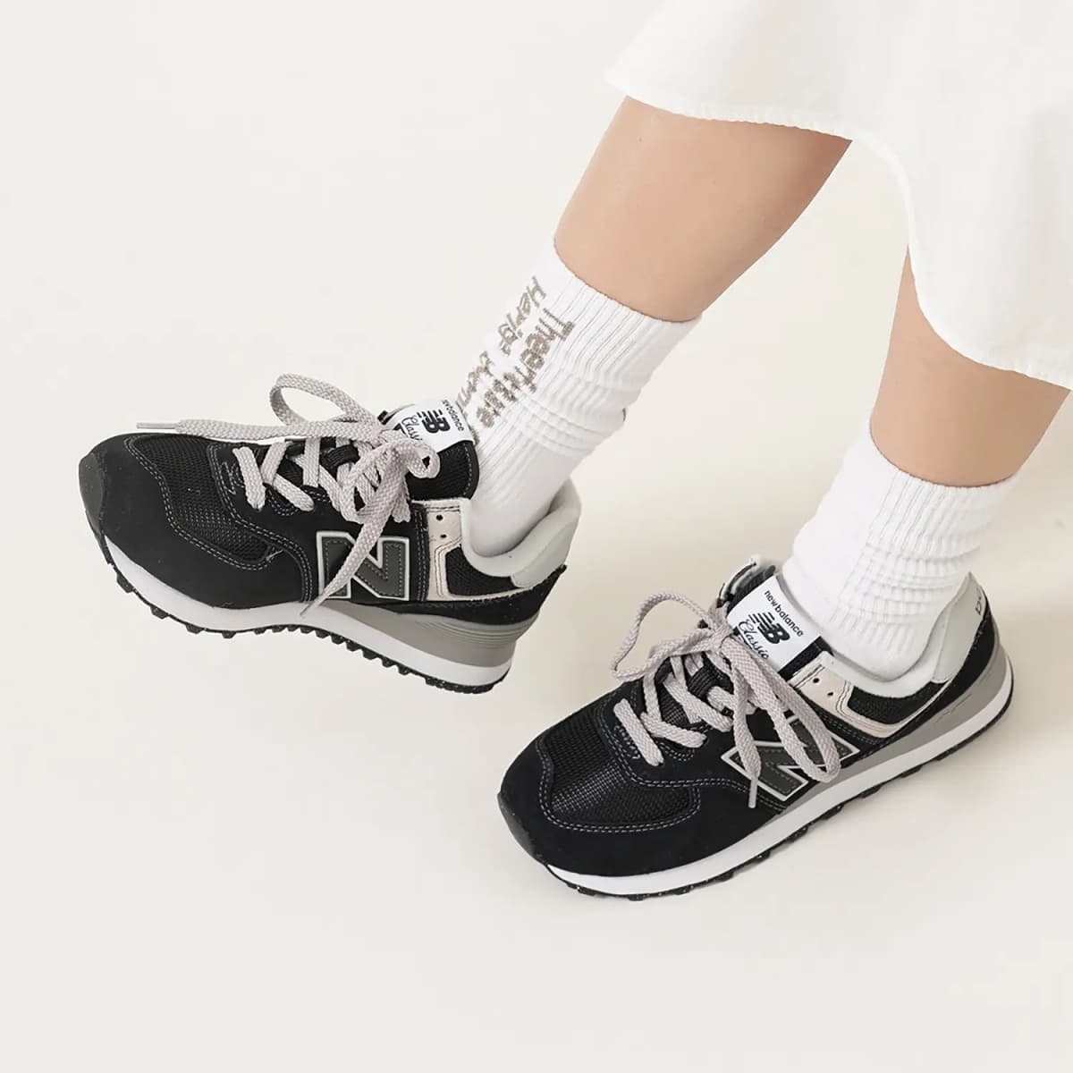 New Balance 574 Qara/Ağ 6