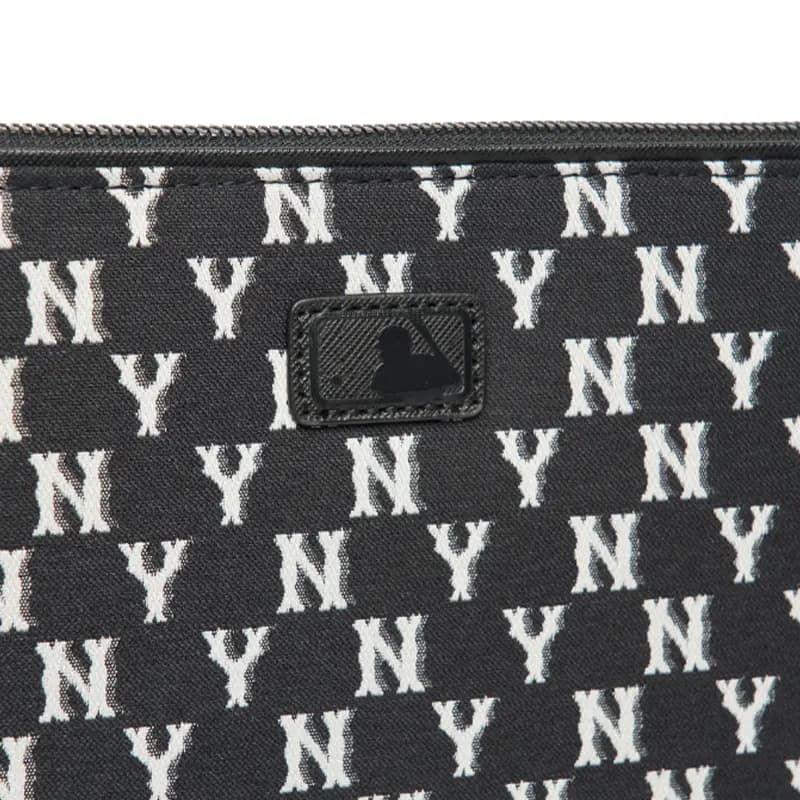 MLB Monogram Polyester Kamera Çantası Unisex Qara 4