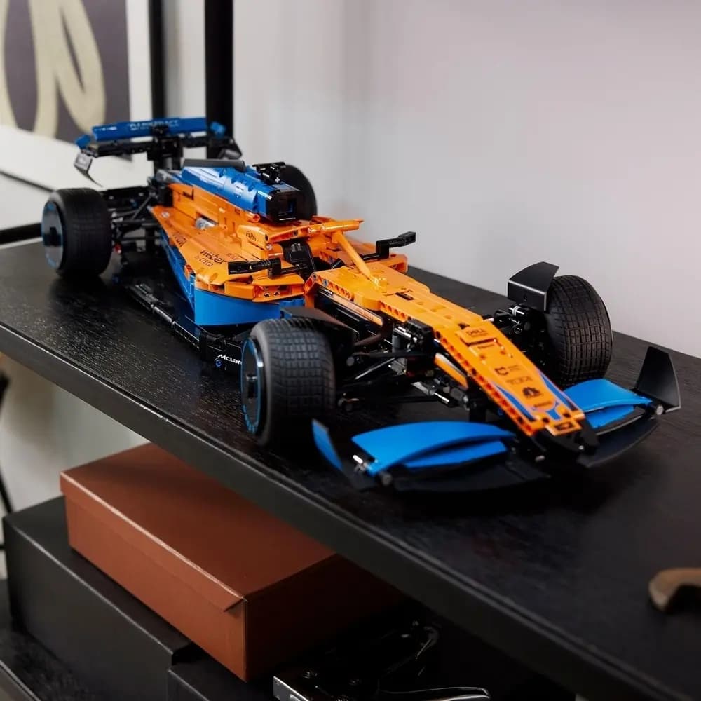 LEGO Technology Mechanical Set McLaren Formula 1 Race Car Building Blocks 42141 4