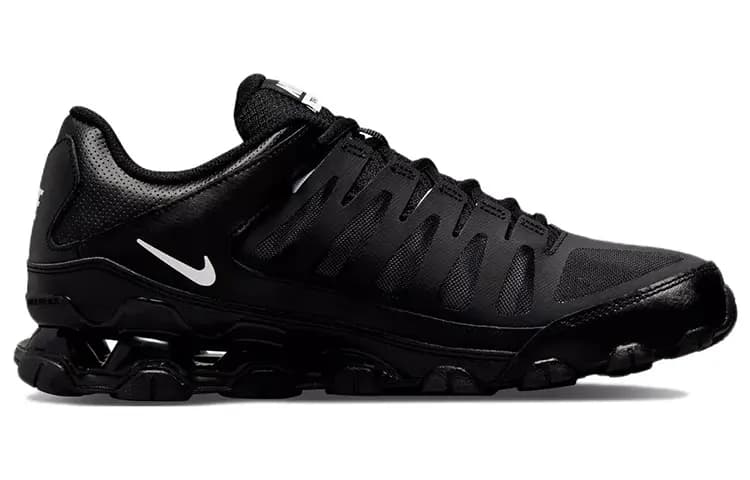 Nike Reax 8 Black White 2