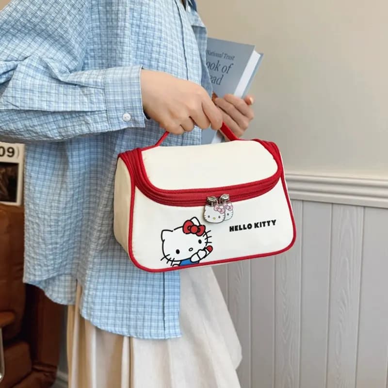 Sanrio Hello Kitty Canvas Makiyaj Çantası Qadın Qırmızı 4