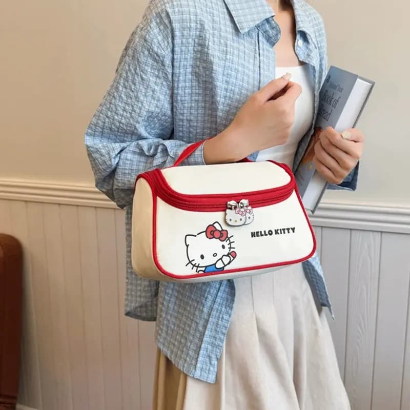 Sanrio Hello Kitty Canvas Makiyaj Çantası Qadın Qırmızı 3