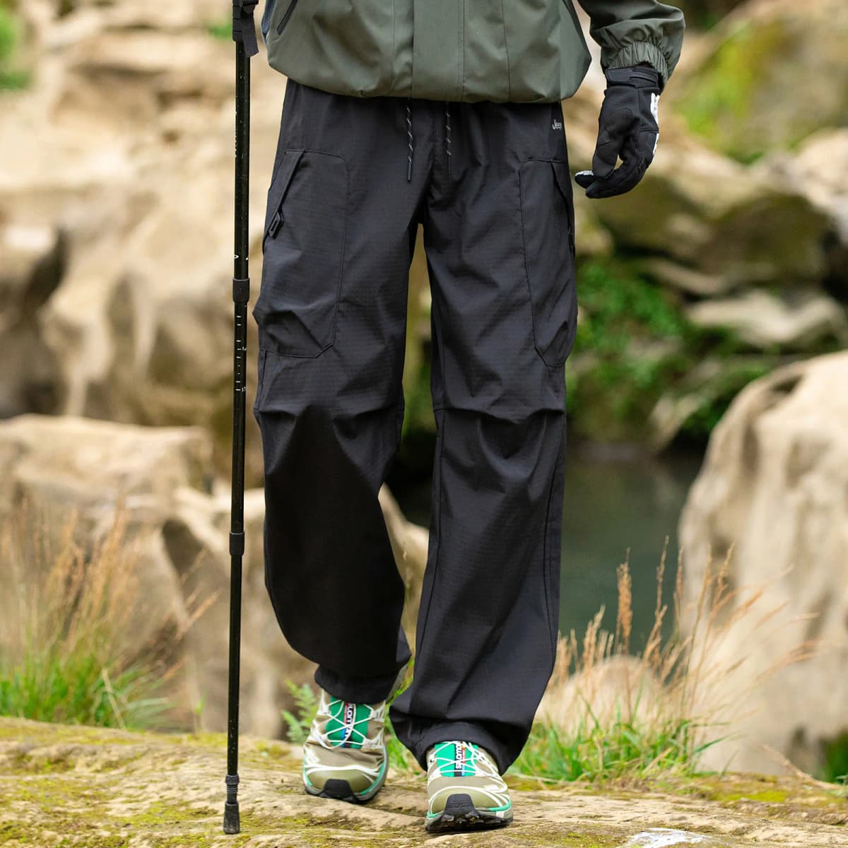 Jeep Unisex Multi-Pocket Water-Resistant Cargo Pants 18
