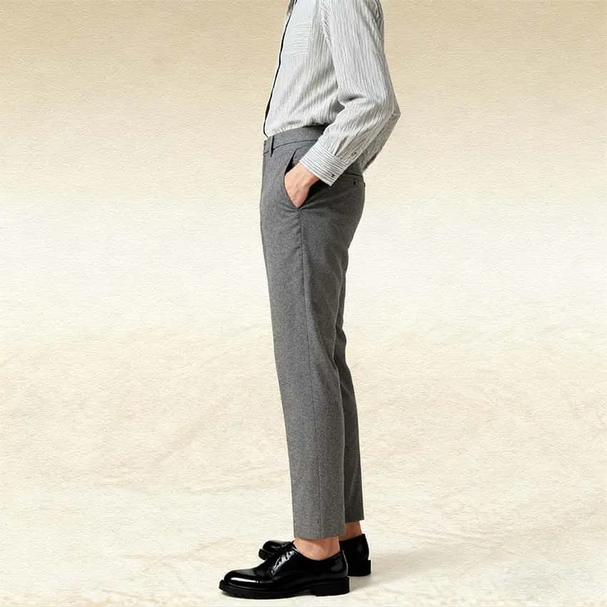 UNIQLO Solid Slim Tapered Ankle-Length Trousers Women's Grey 4