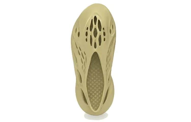 Adidas Originals Yeezy Foam Rnnr Sulfur 4