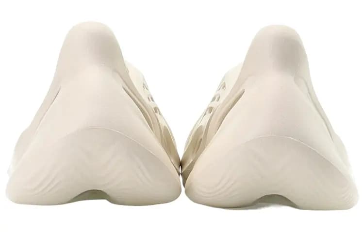 adidas originals Yeezy Foam Runner Sand 5