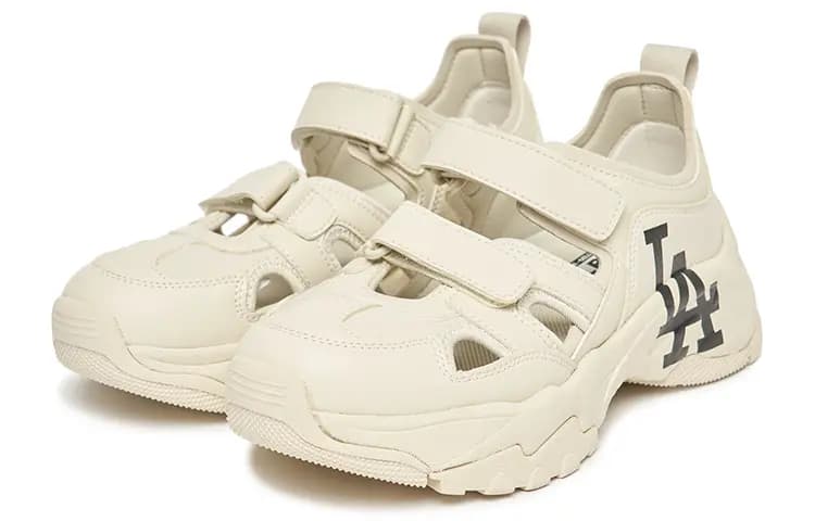 MLB Sandal Chunky Mask Trekking Ayaqqabısı Unisex Ağ 3