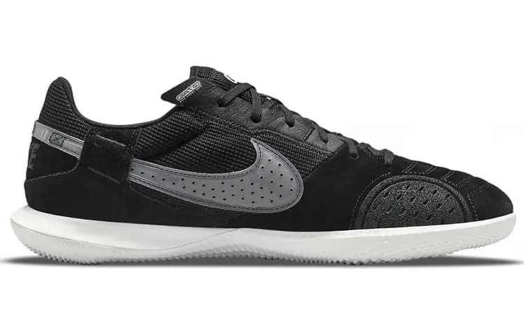 Nike Streetgato Qara/Off Noir 2