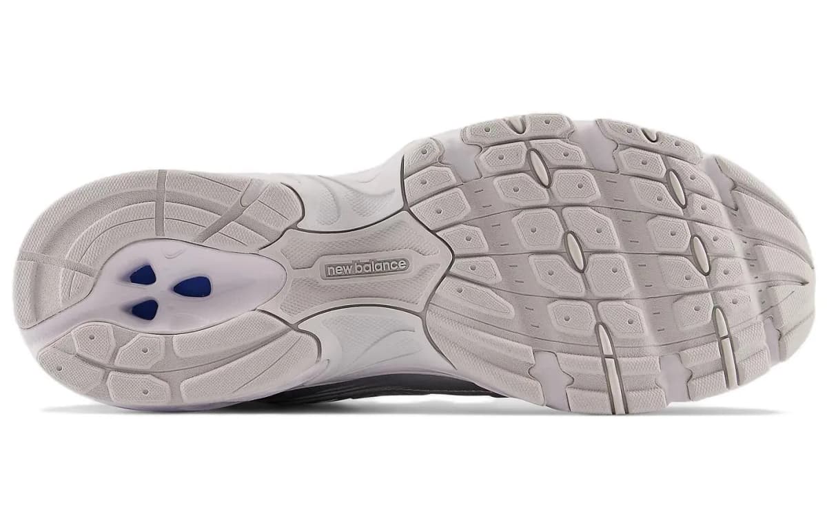 New Balance 530 Moonbeam Silver Metallic 5