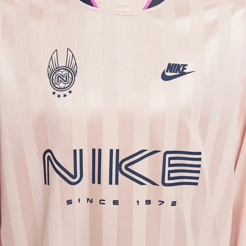 Nike Qadın İdman Geyimi 4