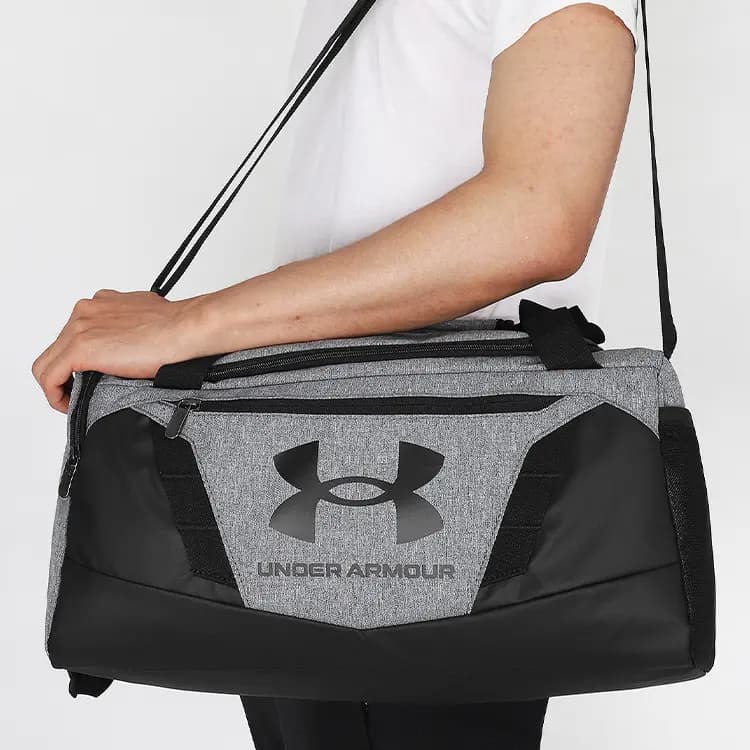 Under Armour Polyester Handbag Shoulder Bag Crossbody Bag Travel Bag Gym Bag Extra Small Unisex Black Gray 4