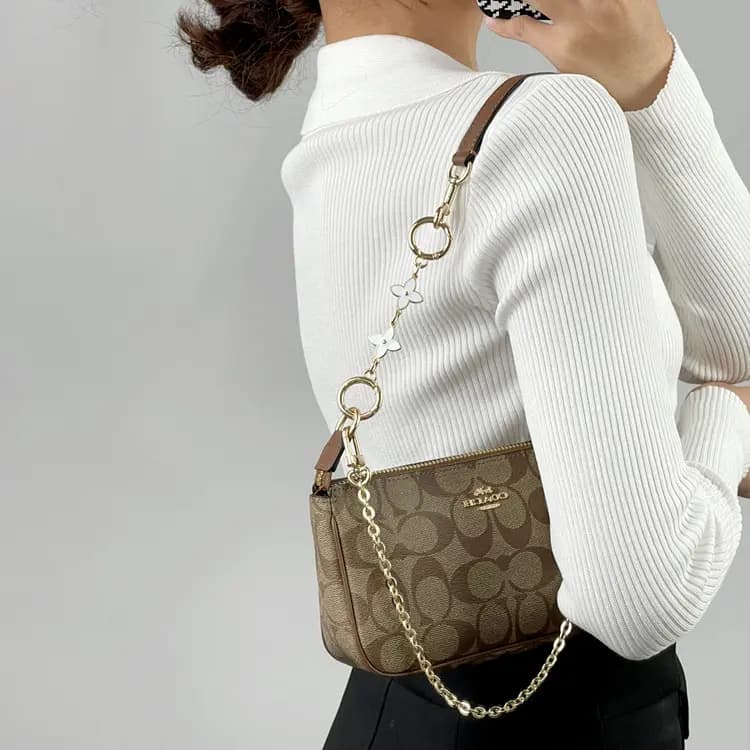 Luxury Care Artisan Workshop Metal Bag Accessory Bag Strap Unisex Gold 4