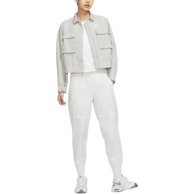 Nike Sportswear Essentials Qadın Pencəyi Ağ 3