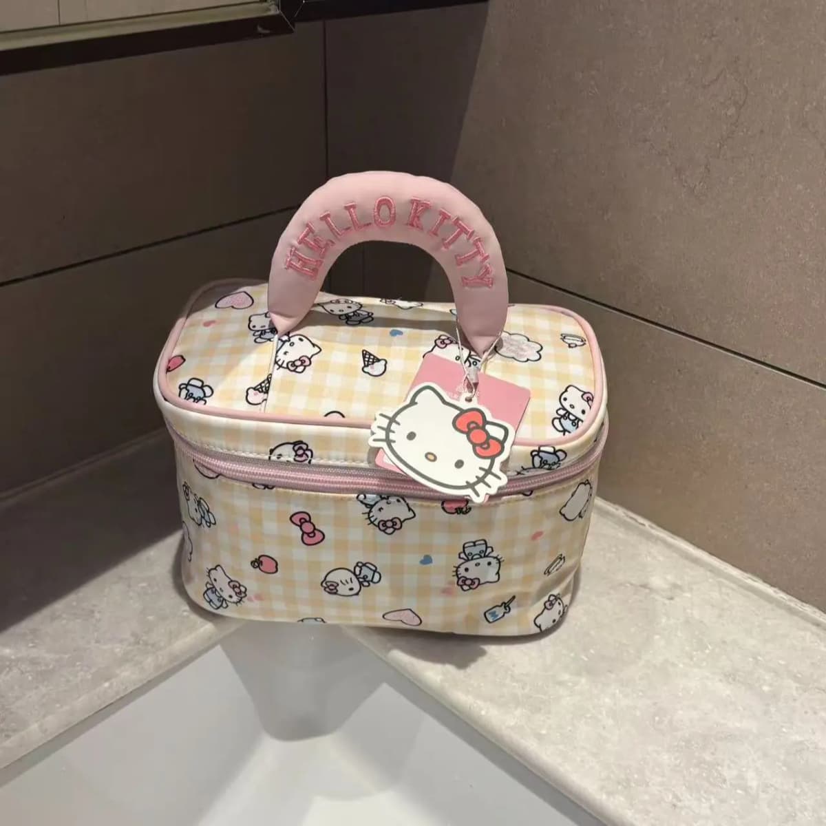 Sanrio Hello Kitty Kosmetika Çantası Qadın Sarı 2