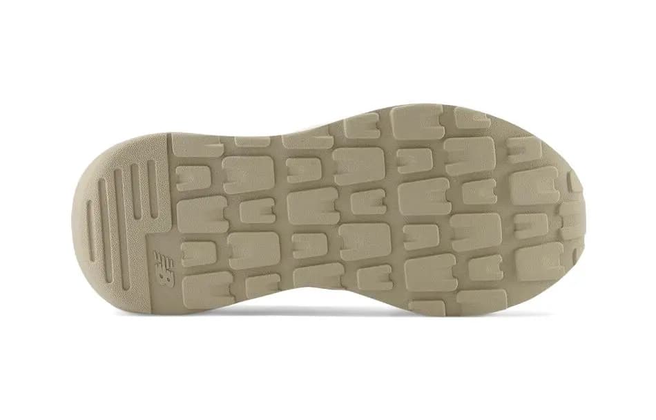 Middle Kids New Balance 5740 Series Retro Casual Running Shoes Black Gray White 5