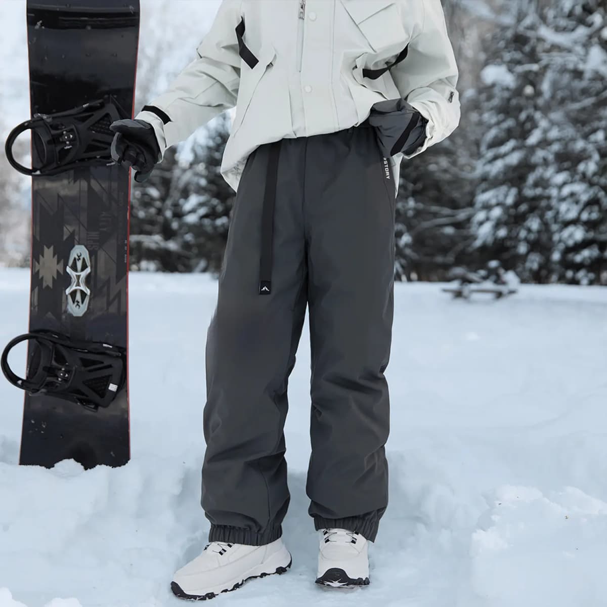 Disney New National Standard 90% Down Outdoor 3-Proof Strawberry Bear Logo Print Ski Pants Unisex 17