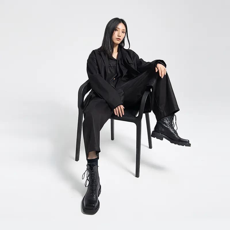 HUANXIANGZHE Cow Leather High-Top Square Toe Genuine Leather Zip Closure Martin Boots Unisex Black 6