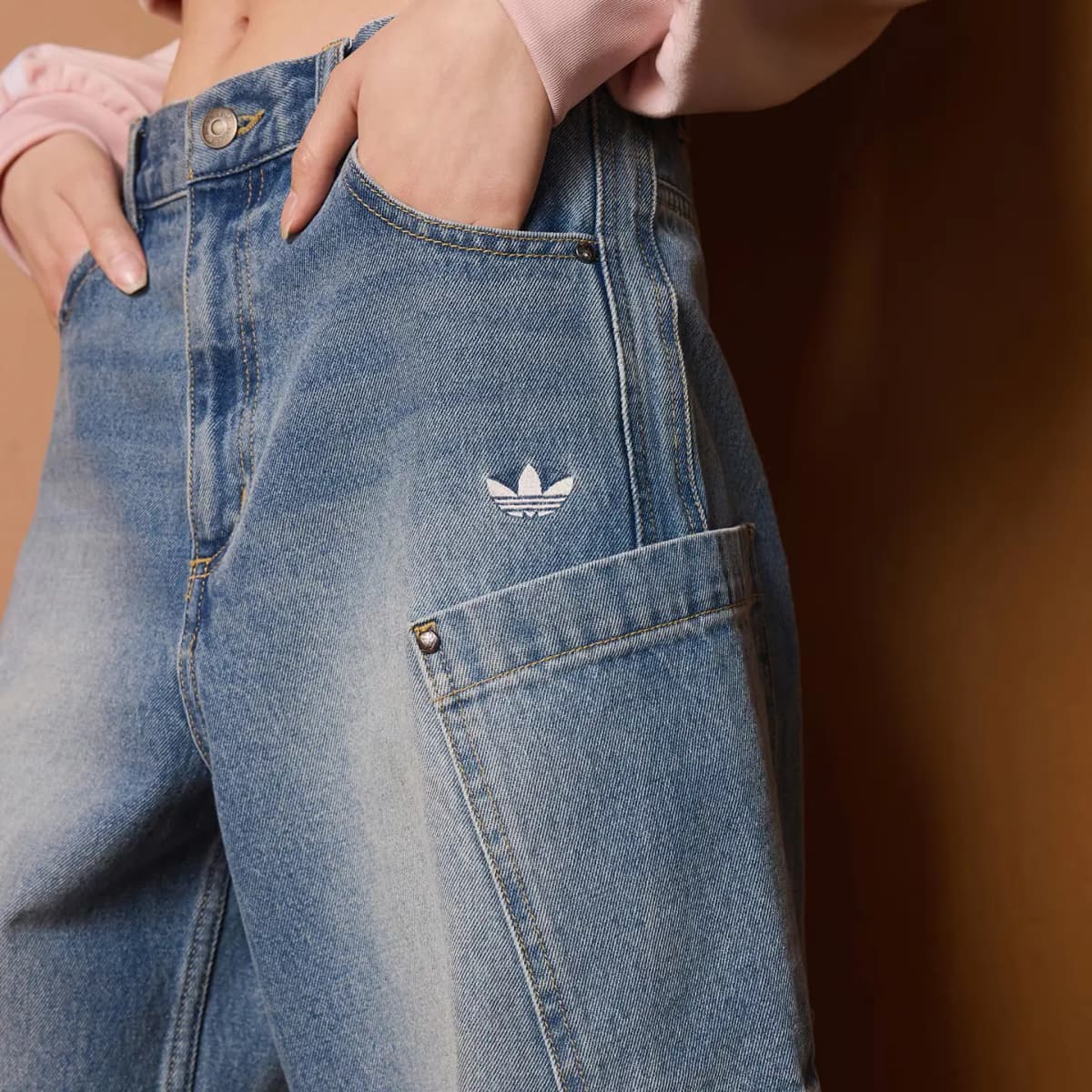 adidas Originals DENIM JOGGERS Qadın Cins Şalvarı 5