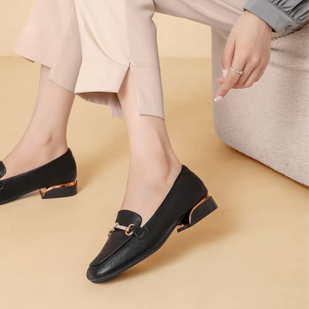 DAPHNE Loafers Women's Black White 5