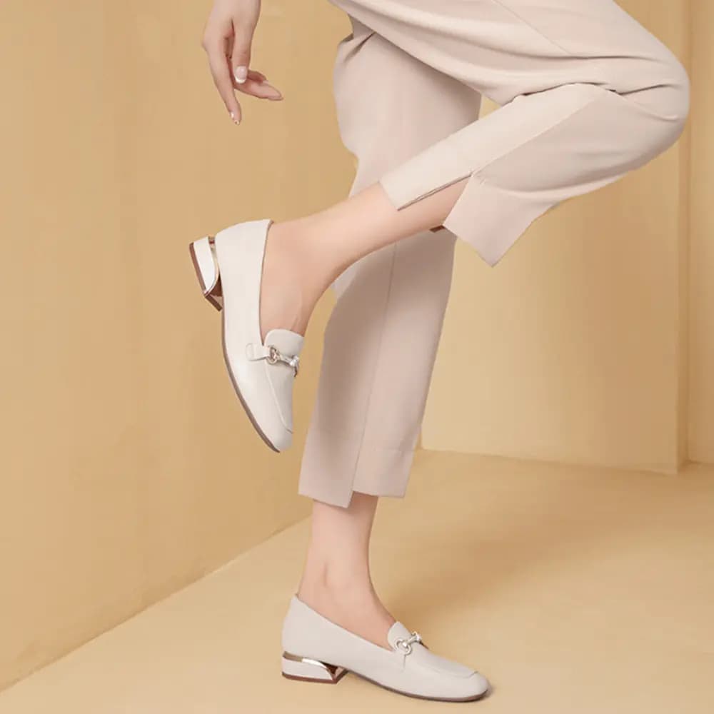 DAPHNE Loafers Women's Black White 11
