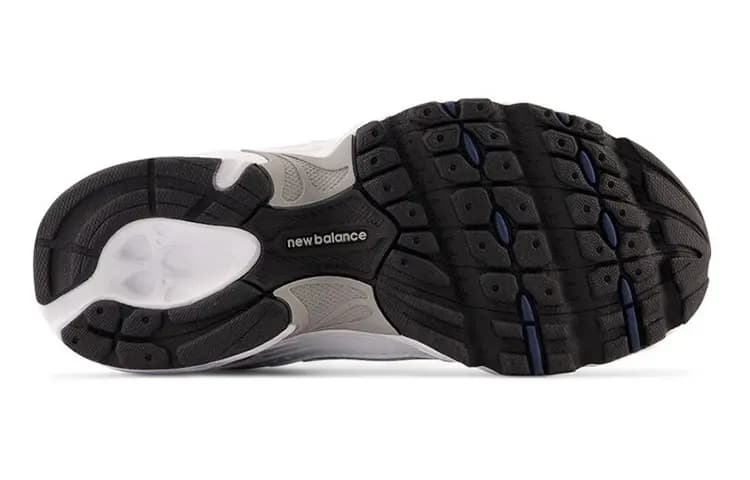New Balance 530 White Silver Black Kids 6