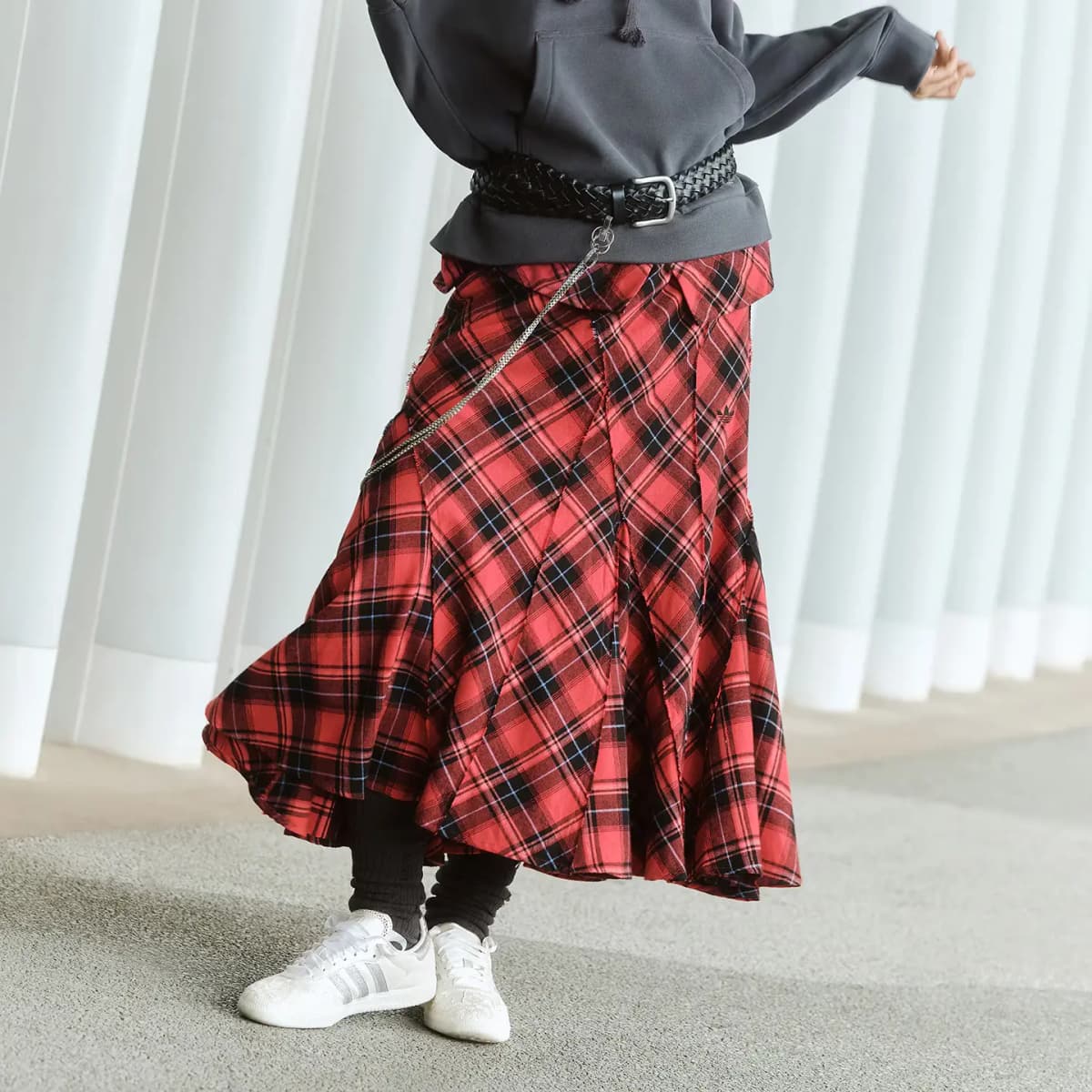 adidas originals CHECK SKIRT Qadın Uzun Ətək 3