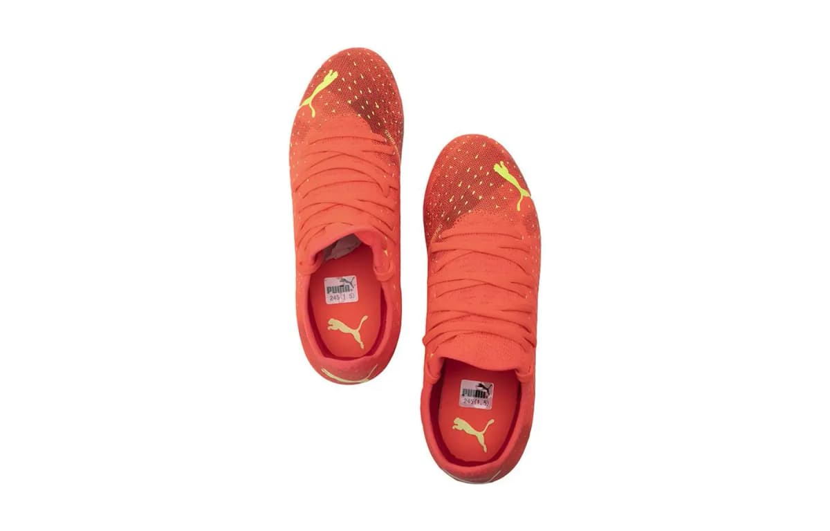 PUMA Ultra Play Kids' Soccer Shoes Grade School 4