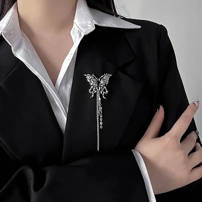 AAJF Butterfly Tassel Broş 3