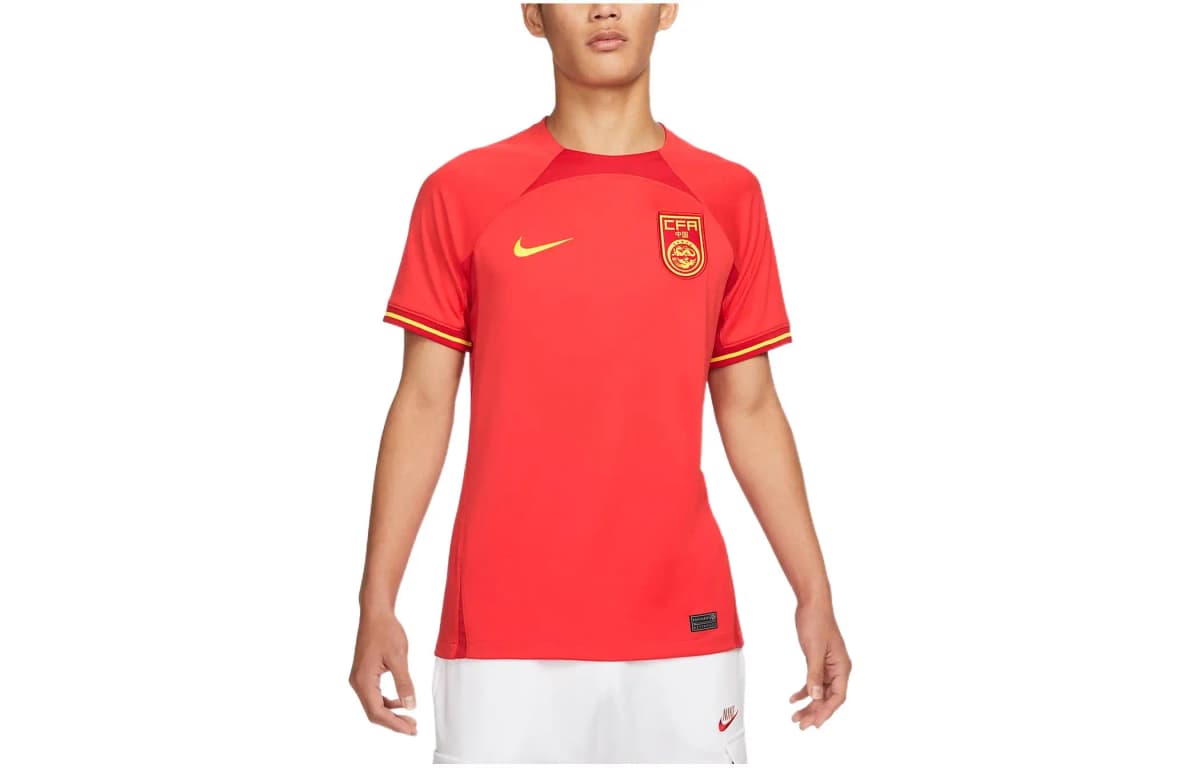 Nike Dri-Fit Kişi Futbol Köynəyi Qırmızı