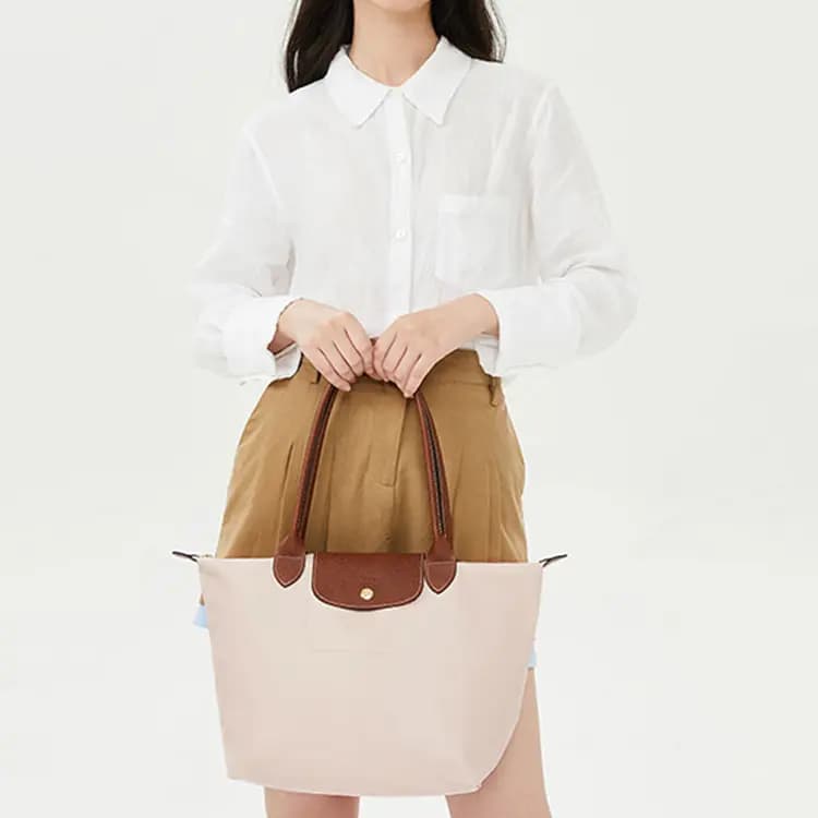 LONGCHAMP Le Pliage 28 10