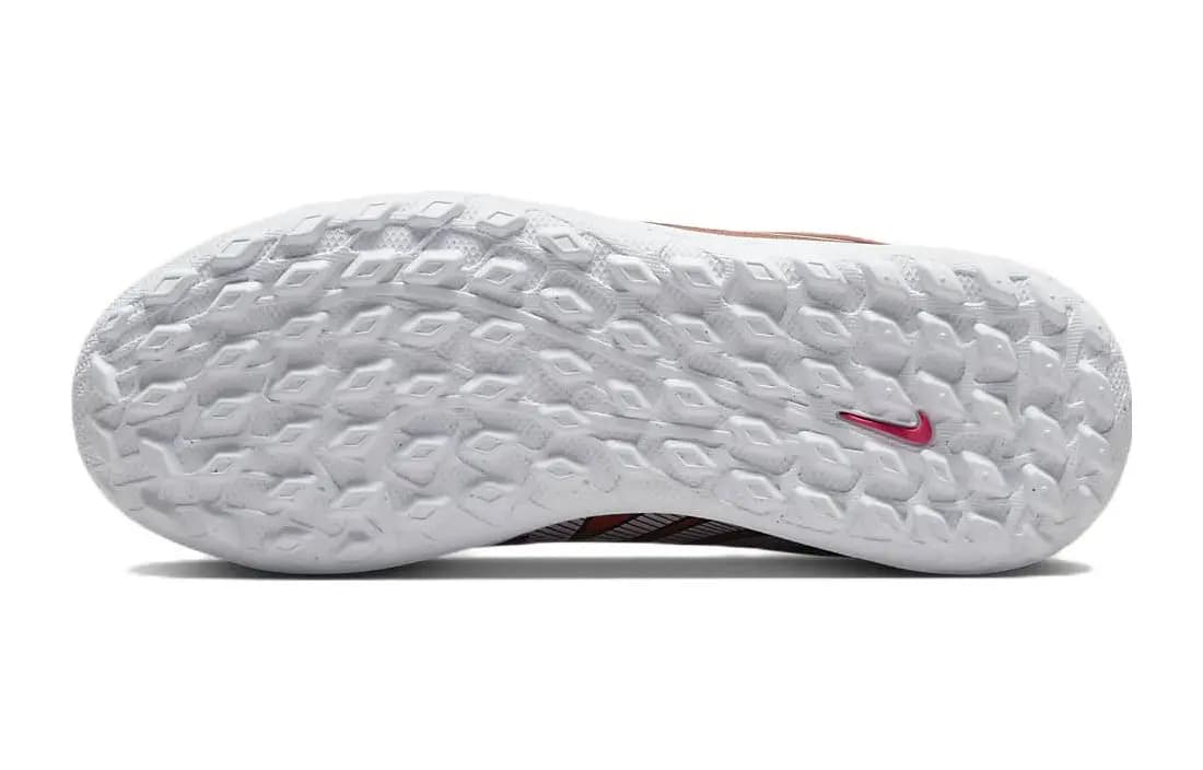 Nike Uşaq Futbol Ayaqqabısı Metalik Mis 6
