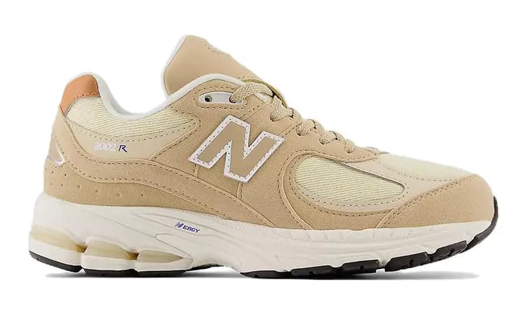 New Balance 2002R Incense Sandstone GS 2