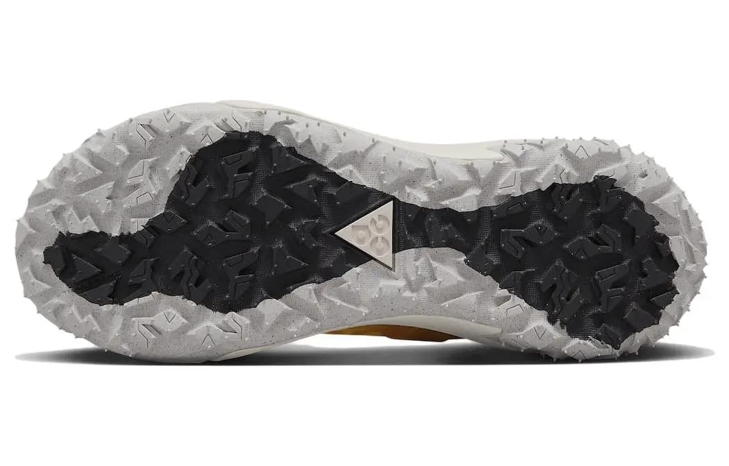 Nike Acg Mountain Fly 2 Low Narıncı