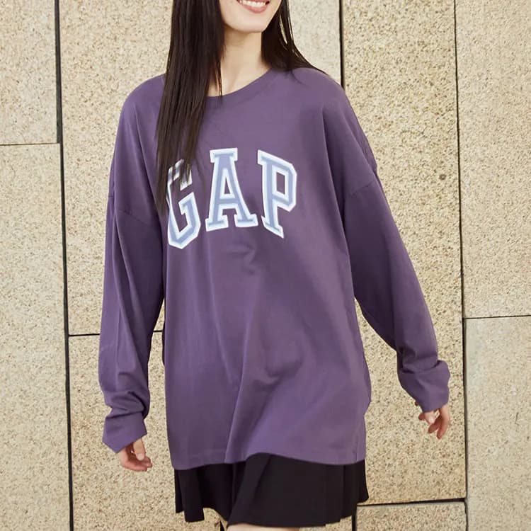 GAP Unisex T-shirt 10