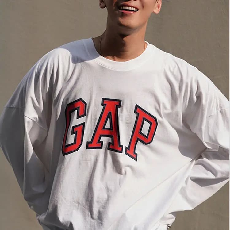 GAP Unisex T-shirt 15