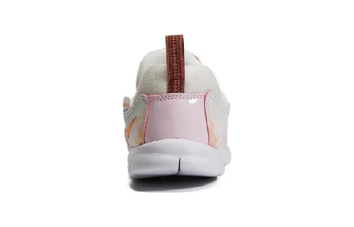Nike Dynamo Free SE TD Uşaq Ayaqqabısı Çəhrayı/Ağ 5