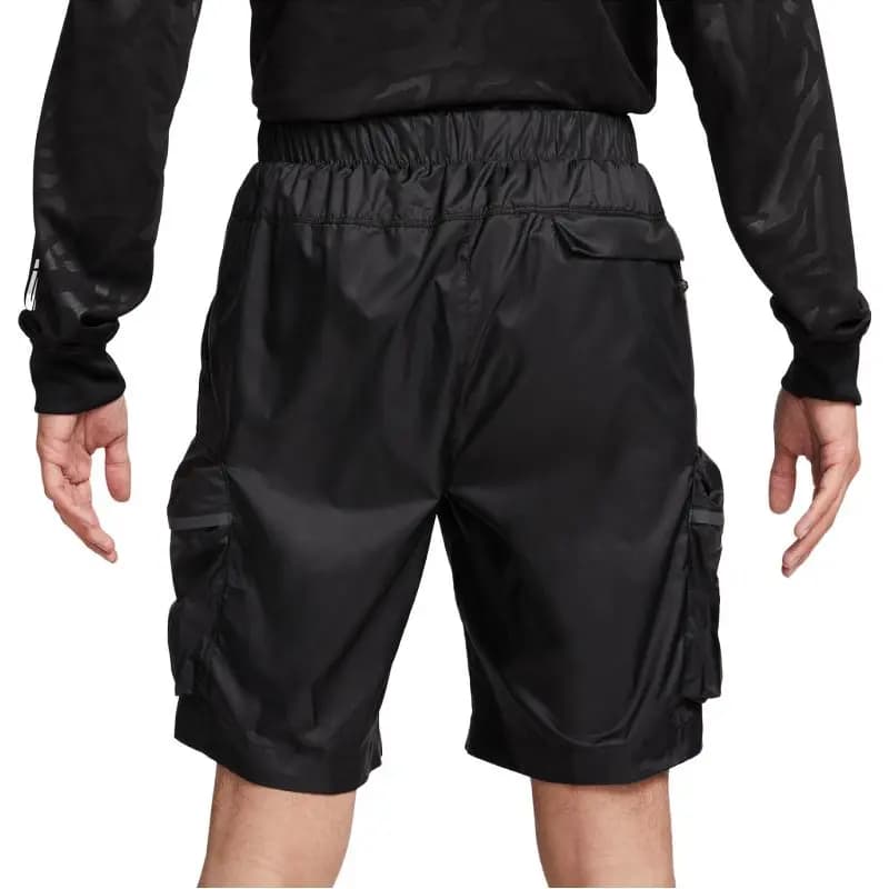 Nike Sportswear Tech Pack Kişi Karqo Şortu Qara 6