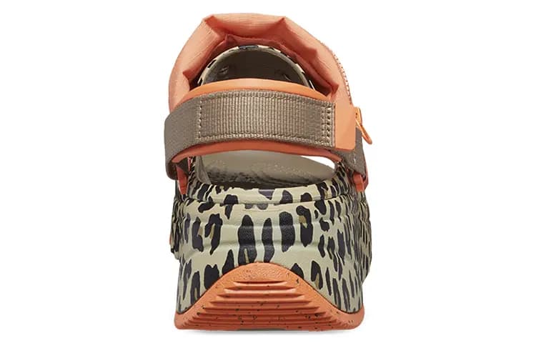 Crocs Hiker Xscape Animal Qadın Sandalet 'Khaki Leopard' 5