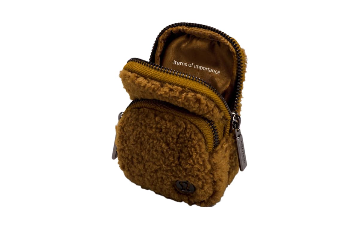 lululemon Nano Mini Buckle Textured Fleece Coin Purse XS Unisex Light Brown 3