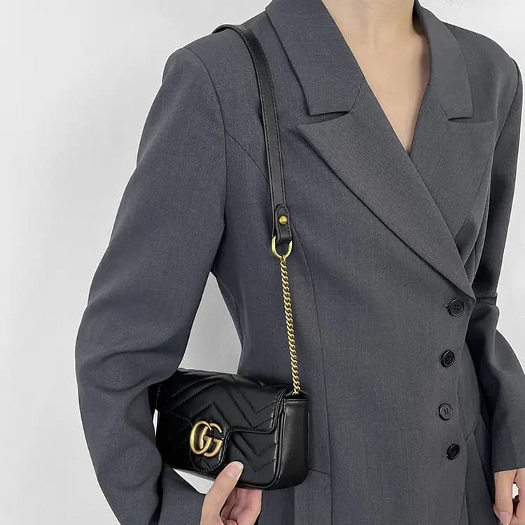 Luxury Care Studio GUCCI Marmont Super Mini Çanta Aksessuarı Qadın Qara 7