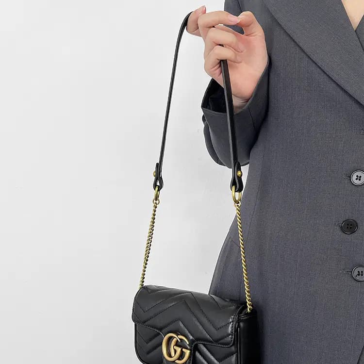 Luxury Care Studio GUCCI Marmont Super Mini Çanta Aksessuarı Qadın Qara 4