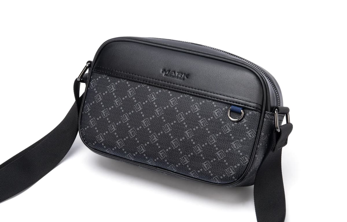 FAIRWHALE PVC Shoulder Bag Small Unisex 2