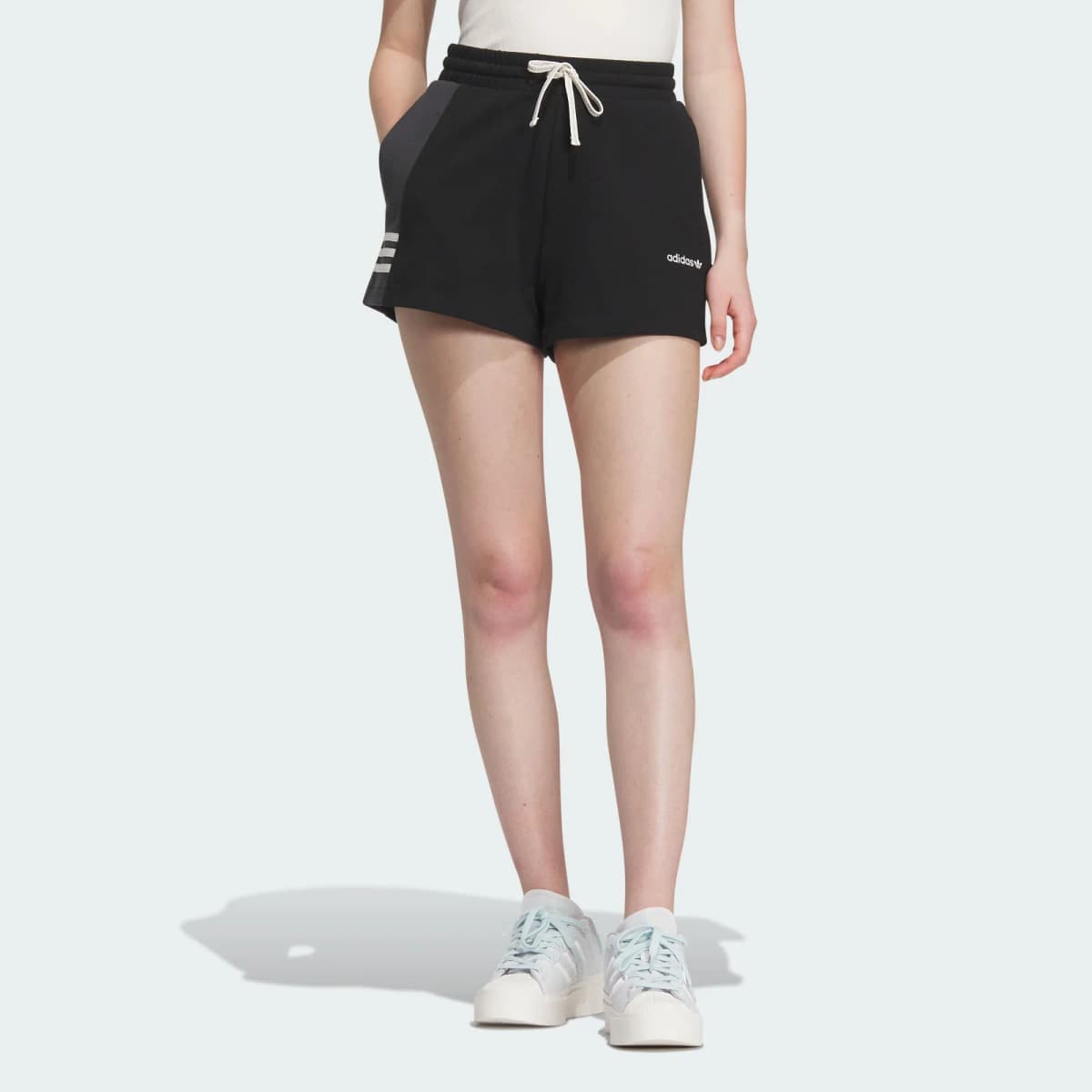 adidas Originals Trefoil Qadın Şort Qara 2