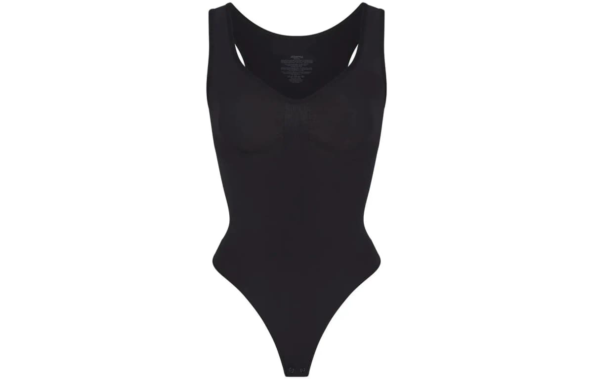 SKIMS SEAMLESS SCULPT SCOOP NECK THONG Qadın Bodisi Qara ONYX