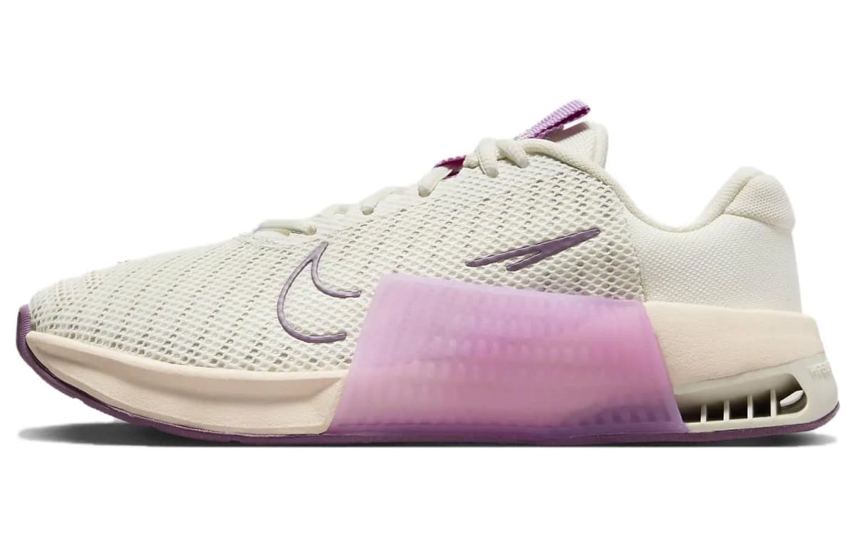Nike Metcon 9 Qadın Ayaqqabısı Ağ/Çəhrayı