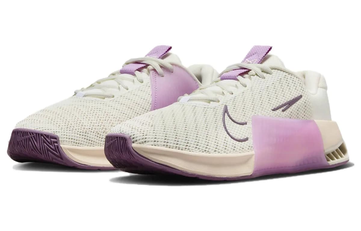 Nike Metcon 9 Qadın Ayaqqabısı Ağ/Çəhrayı 3