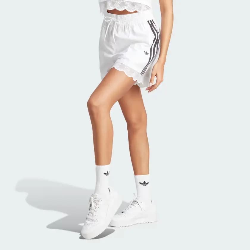 adidas Originals Qadın Şortu Ağ 2