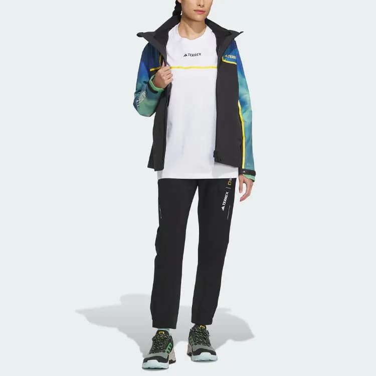 Adidas Qadın Küləkeçirməyən Pencək Qara 9