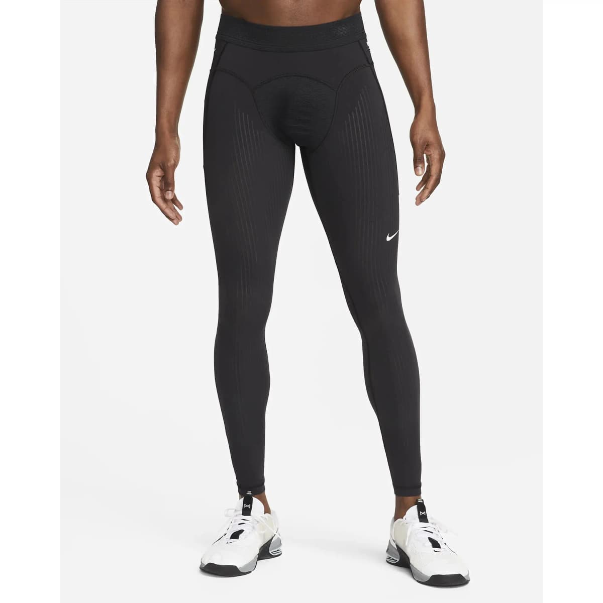 Nike Solid Color High-Waist Slim Fit Athletic Pants Men's Black 4